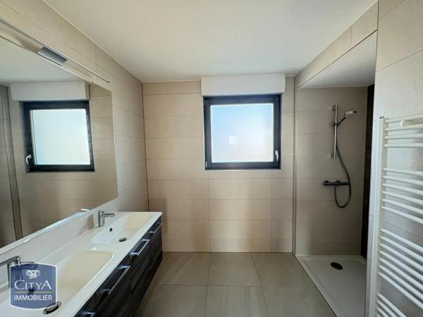Appartement à louer 3 pièces 87.07m²
