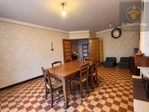 Vente                                                      Maison
                        
                     8 pièces                      135 m2                     à Beaugency
