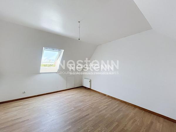 Maison 4 pièces : 3 chambres - Jardin sans vis-à-vis - Garage - Gare et commerces à pied