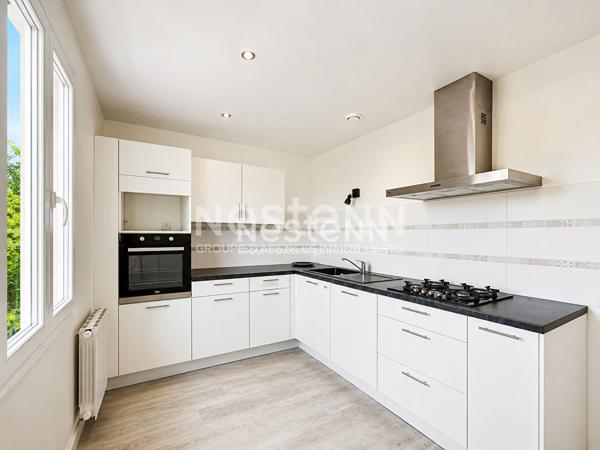 Maison 4 pièces : 3 chambres - Jardin sans vis-à-vis - Garage - Gare et commerces à pied