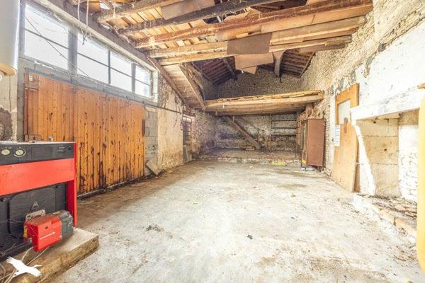 Immeuble à vendre 135 000 € Saint-Pierre-le-Vieux 220 m² DPE
