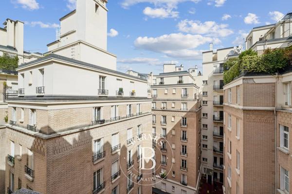 Paris 7ème, Appartement  30 m² à vendre