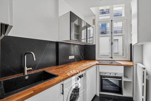 Paris 7ème, Appartement  30 m² à vendre