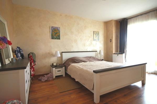 Vente : maison 6 pièces à ST LAURENT DE LA SALANQUE