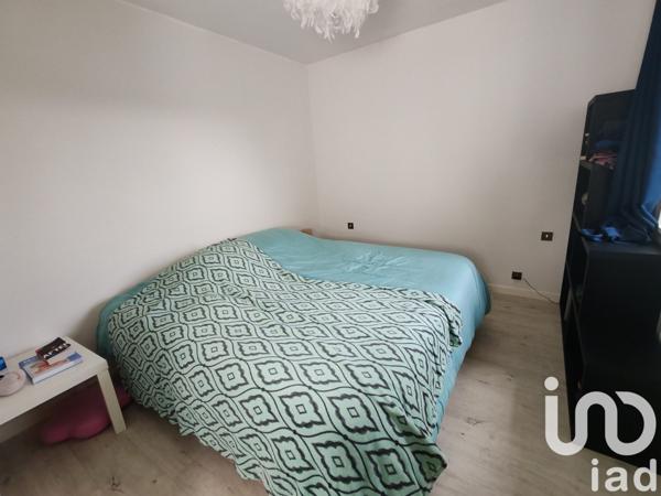 Maison traditionnelle 5 pièces de 135 m² à Saincaize-Meauce (58470)