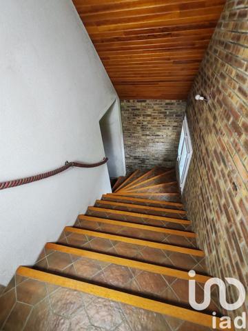 Maison traditionnelle 5 pièces de 135 m² à Saincaize-Meauce (58470)