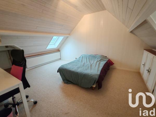 Maison traditionnelle 5 pièces de 135 m² à Saincaize-Meauce (58470)