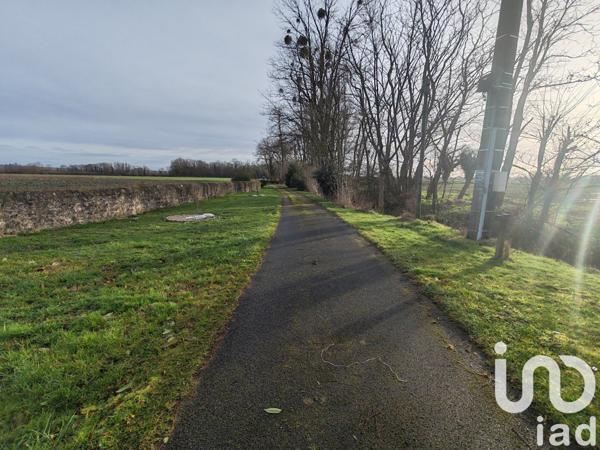 Maison traditionnelle 5 pièces de 135 m² à Saincaize-Meauce (58470)