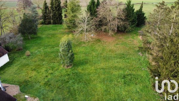 Maison traditionnelle 5 pièces de 135 m² à Saincaize-Meauce (58470)