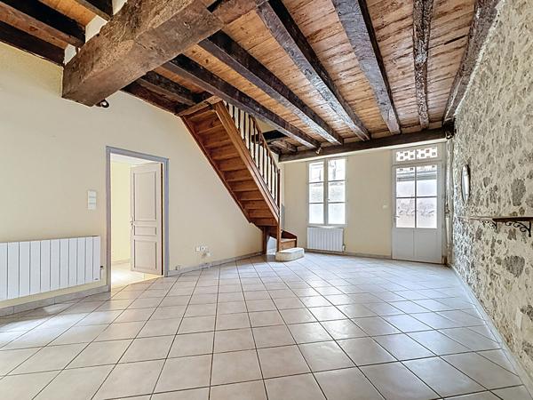 Maison 2 chambres à louer à Mézin - Proche écoles et commerces