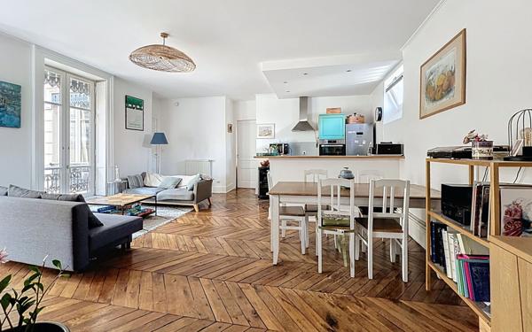Appartement à vendre    3 pièces • 87,74 m2 Lyon 2