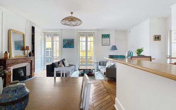 Appartement à vendre    3 pièces • 87,74 m2 Lyon 2