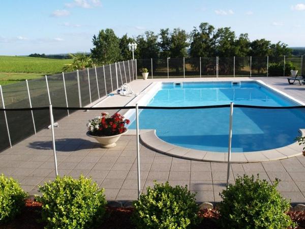 Maison à SAINT-SAVIN, 33920 - 12 pièces 348m²