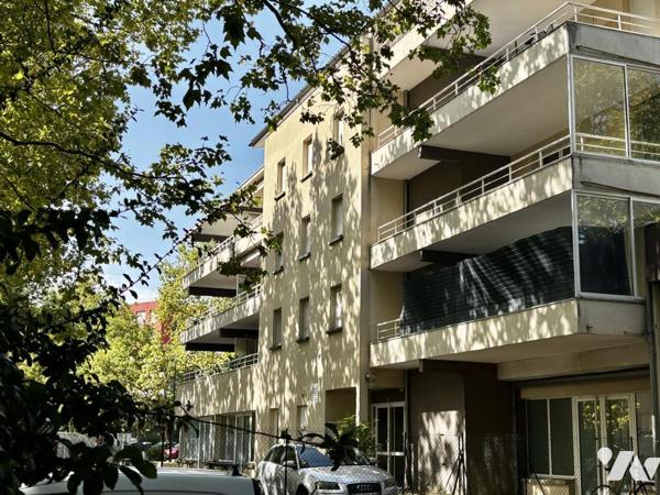 Grenoble, 26 rue Paul Helbronner, agréable 3P+C avec Terrasse et garage.