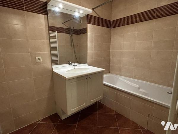 Grenoble, 26 rue Paul Helbronner, agréable 3P+C avec Terrasse et garage.