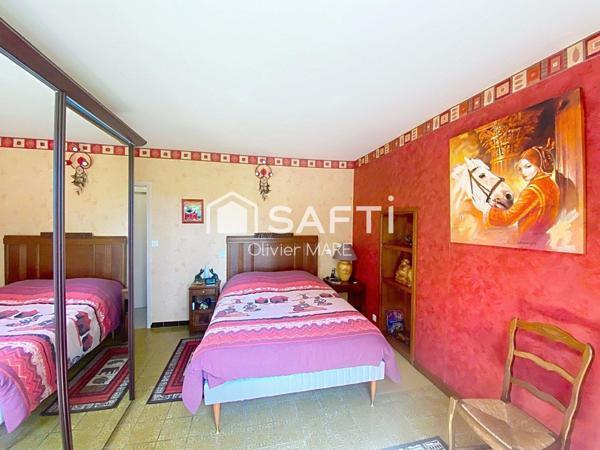 Maison en pierre, 104 m², plain pied, 3 chs, terrain 3375 m², St Philbert sur Orne