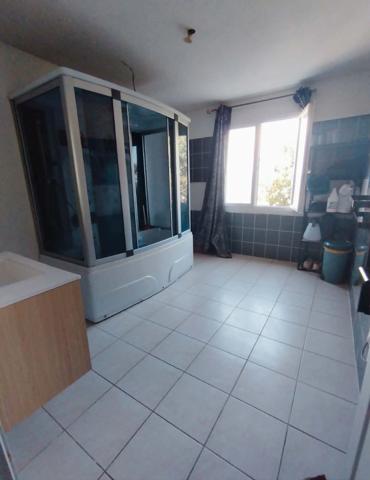 Maison
         5 pièces
        - 137 m² 430 000 € *