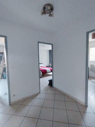 Maison
         5 pièces
        - 137 m² 430 000 € *