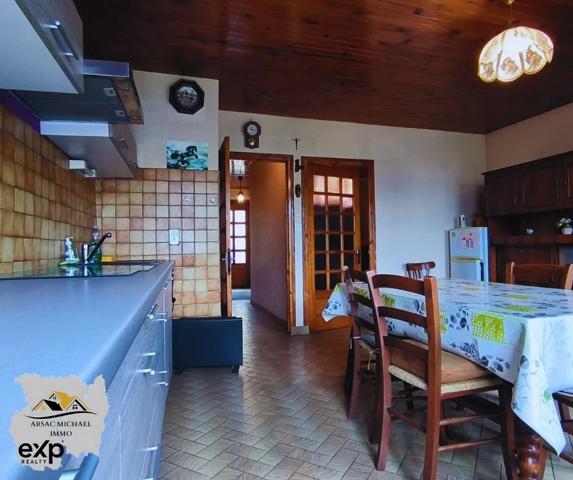 Maison de village charmante à Pradelles