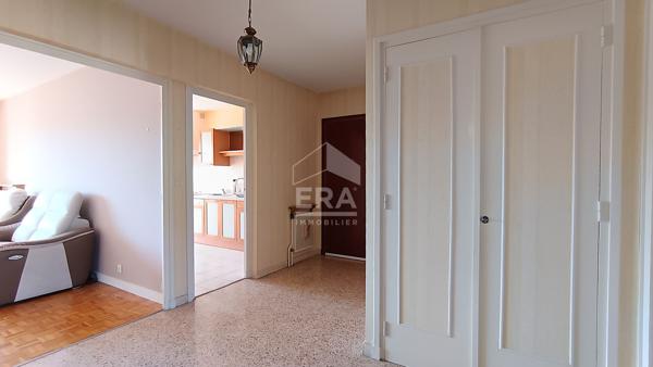 Appartement Le Puy en Velay 66.91 m2, 2 chambres, garage et cave.