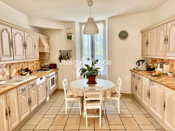 Maison à ROSOY, 89100 - 8 pièces 208m²
