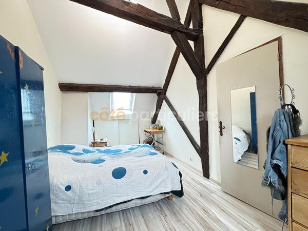 Vente
                Appartement70,1 m² - 3 Pièces -
                    ORLEANS (45000)
