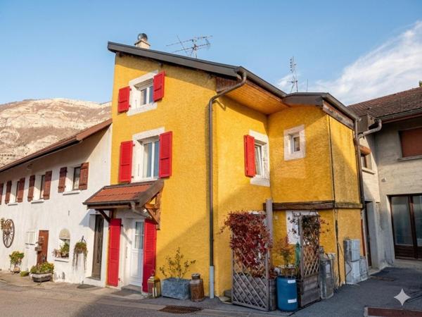 Maison de village à 5 min de la douane de Croix-de-Rozon
