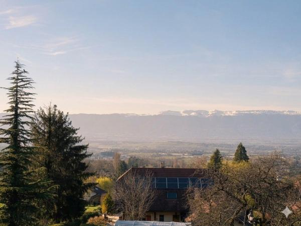 Maison de village à 5 min de la douane de Croix-de-Rozon