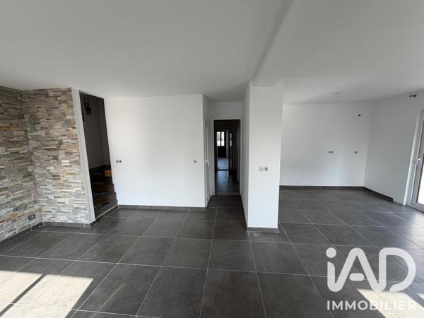 Maison à vendre 5 pièces 130 m² Luisant