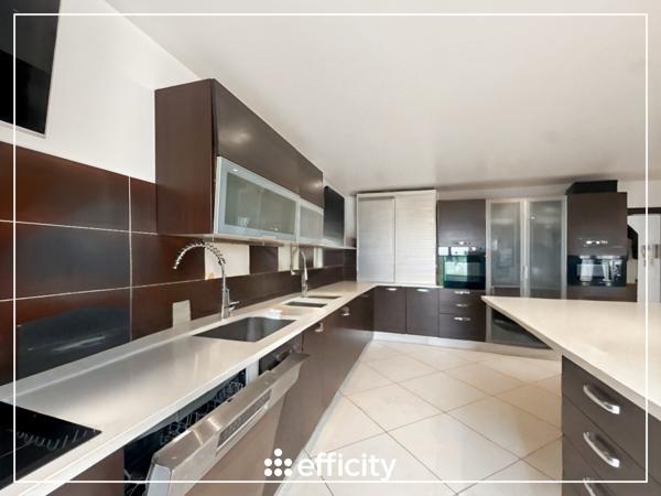 Maison 12 pièces - 223 m² Bien prestige