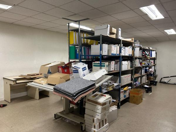 Bureau à vendre à Saint-Brevin 515 m2 sur terrain clos proche commerces