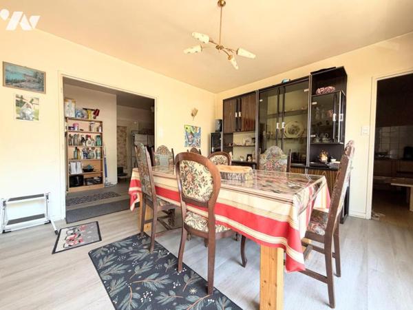 APPARTEMENT AVEC BALCON ET STATIONNEMENT CENTRE VILLE