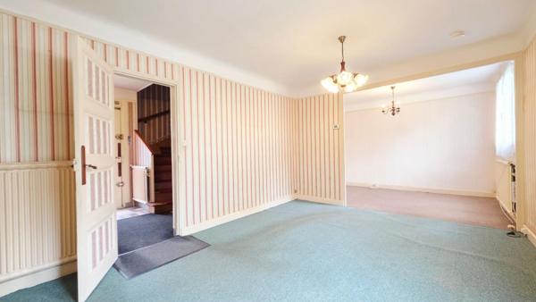 BOURGES MAISON 83M² 4 PIECES 3 CHAMBRES SOUS-SOL GARAGE JARDIN