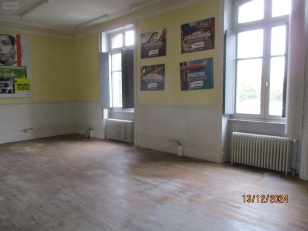 Immeuble à vendre à Fougères en Ille-et-Vilaine (35300), ref : 11737/720