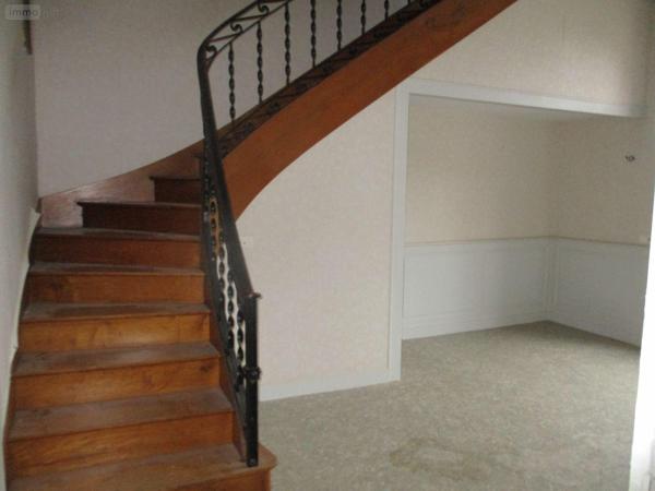 Immeuble à vendre à Fougères en Ille-et-Vilaine (35300), ref : 11737/720