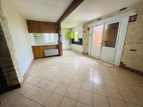 Pavillon 130 m² à Dampierre en Burly