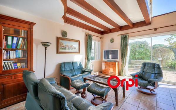 Maison à vendre    5 pièces • 200 m2 Charly