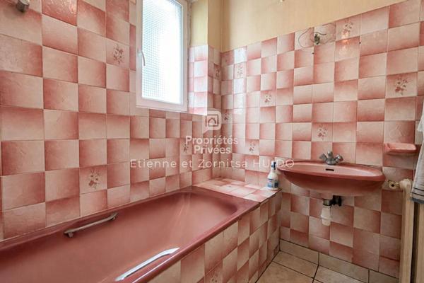 Maison Vatan 5 pièce(s) 104 m2