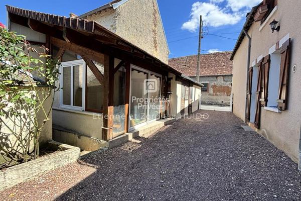 Maison Vatan 5 pièce(s) 104 m2