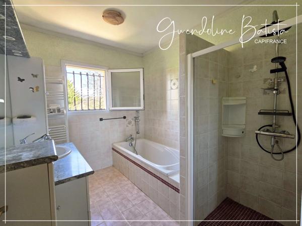 Maison individuelle 115m² avec sous-sol - Terrain clos 3781m² avec piscine au chlore 10x5