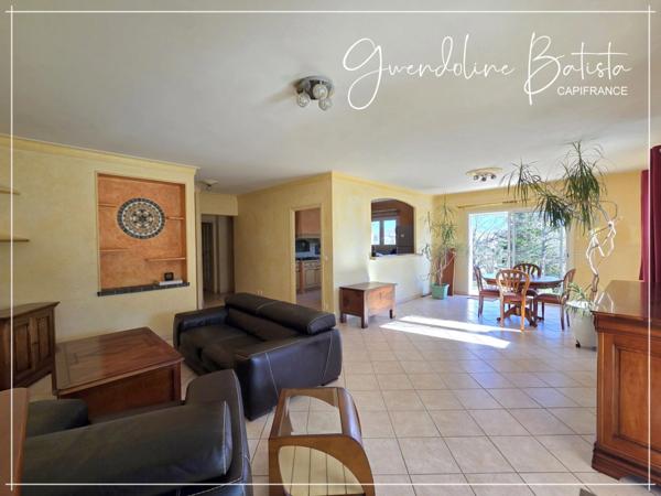 Maison individuelle 115m² avec sous-sol - Terrain clos 3781m² avec piscine au chlore 10x5