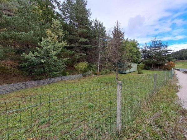 Maison à vendre à Saint-Georges dans le Cantal (15100), ref : 044/1215