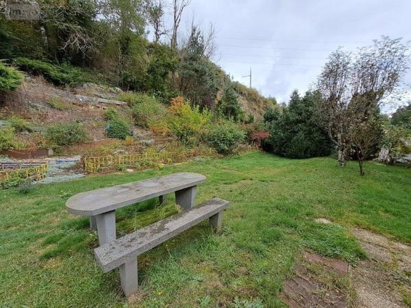 Maison à vendre à Saint-Georges dans le Cantal (15100), ref : 044/1215