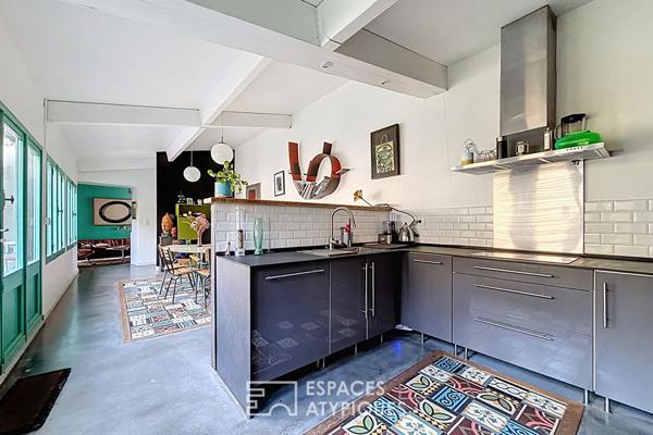 Propriété en pierre au charme multiple avec jardins, au coeur du Bouscat