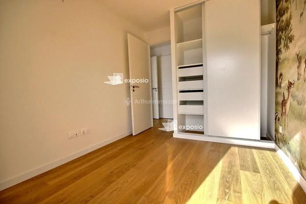 Location                                                      Appartement
                        
                     3 pièces                      62 m2                     à Asnières-sur-Seine