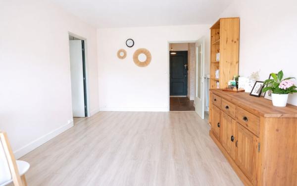 Appartement à vendre    2 pièces • 58,23 m2 Massy