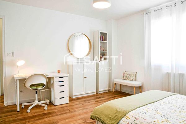 Maison rénovée avec élégance - 5 chambres - Emplacements idéal - LAGNIEU 01150