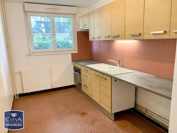 Appartement à louer 4 pièces 78.95m² Bondy (93140)