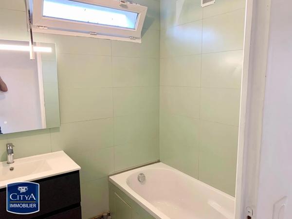 Appartement à louer 4 pièces 78.95m² Bondy (93140)