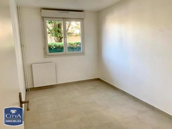 Appartement à louer 4 pièces 78.95m² Bondy (93140)